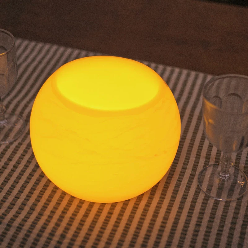 Lampe de table en forme de boule – Dolo 20 Ball