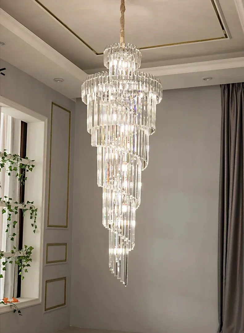 Grand lustre en verre pour hauts plafonds