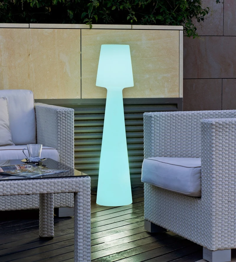Lampadaire design rechargeable LOLA - Éclairage blanc et multicolore réglable - Extérieur et Intérieur