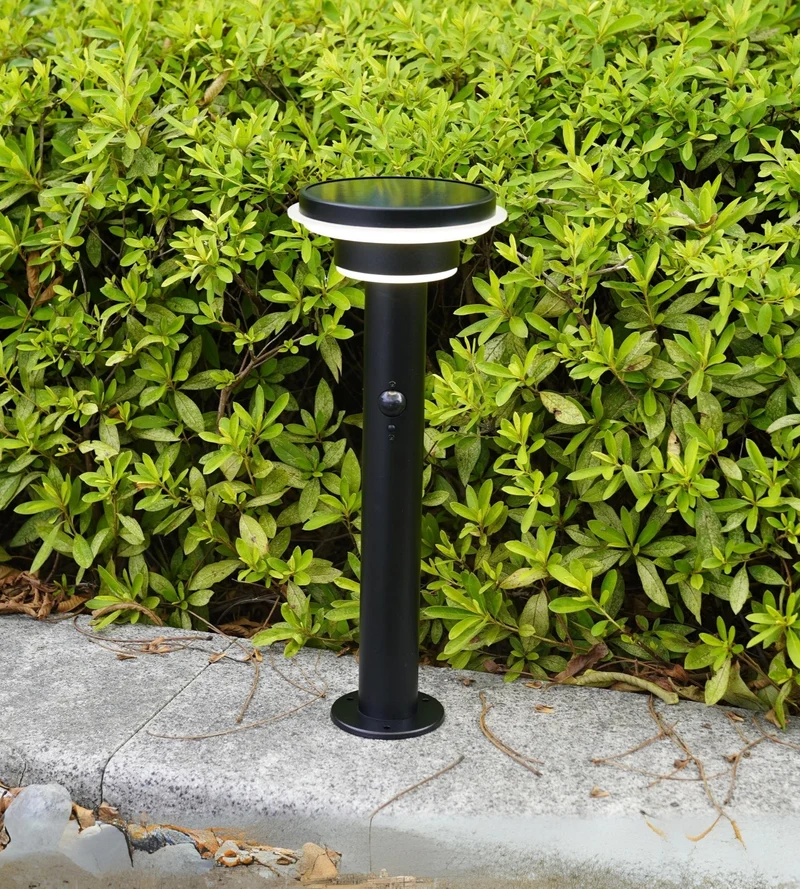 Borne solaire extérieure LED GENOVA noire 45 cm avec détecteur - 3 modes d'éclairage 100 à 1000 lumens