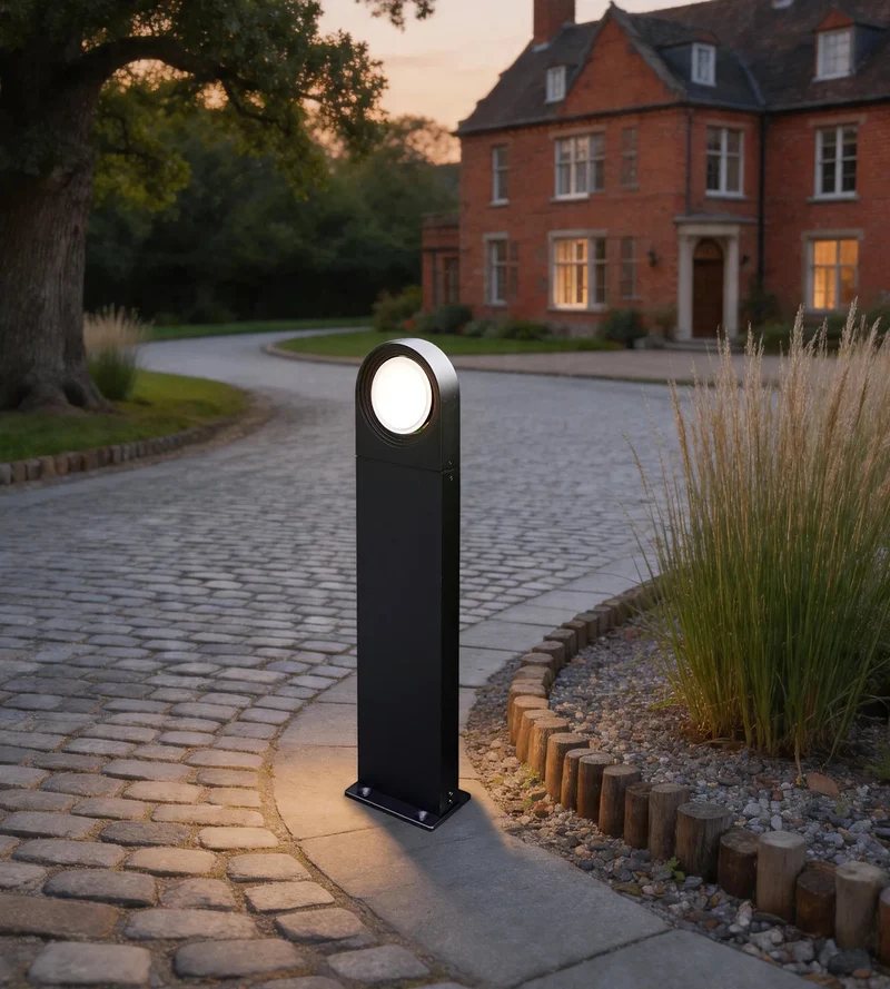 Borne extérieure LED EXPLORER noire Tête orientable