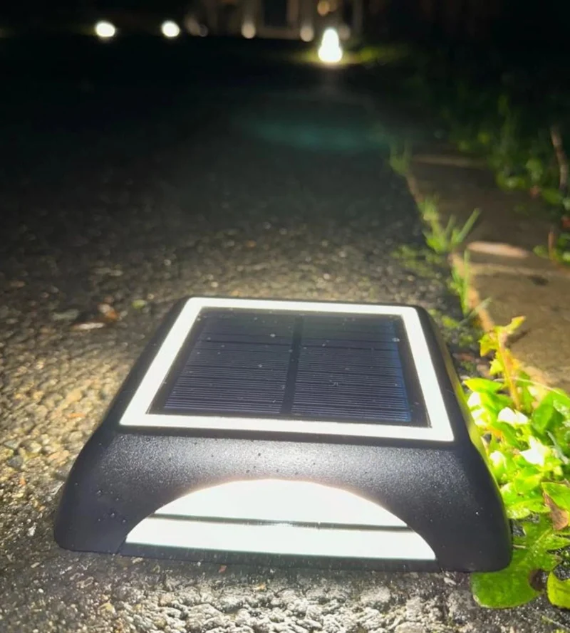 Pavé solaire LED carré blanc neutre - 3 modes de 50 à 200 lumens - Sol ou mural
