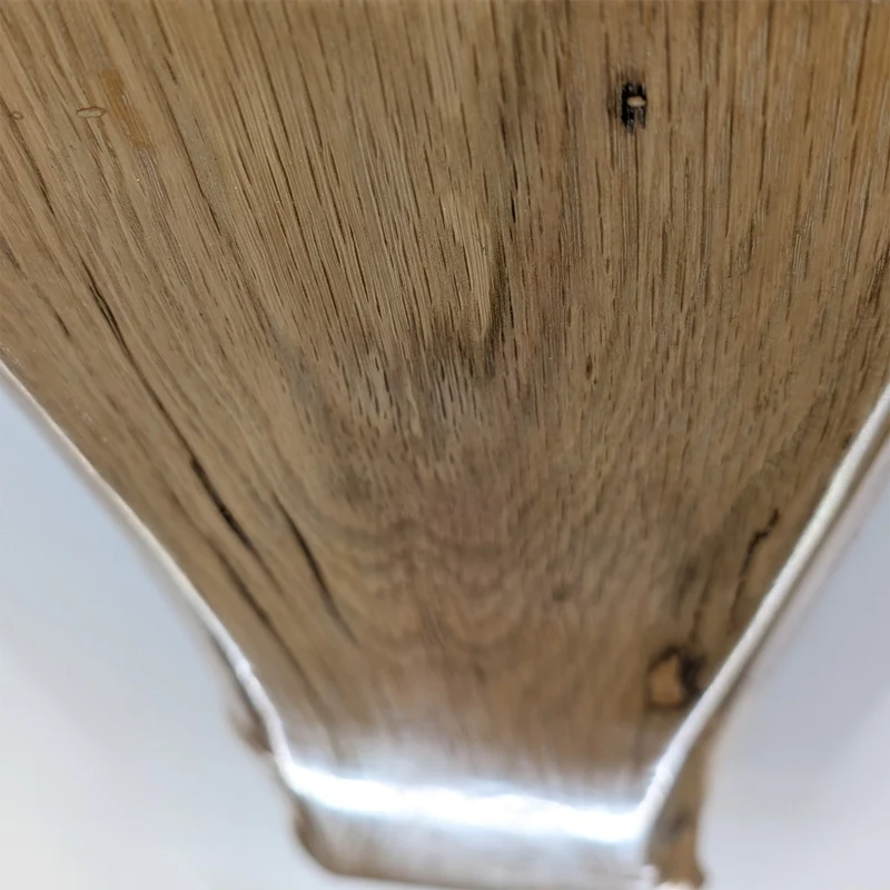 Plafonnier chêne naturel gomme laque lumière indirecte