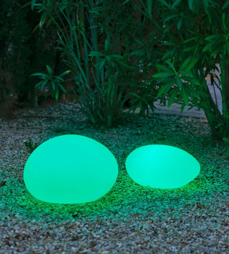 Galet lumineux rechargeable USB et solaire PETRA - RGB+CCT télécommandable - Détecteur crépusculaire
