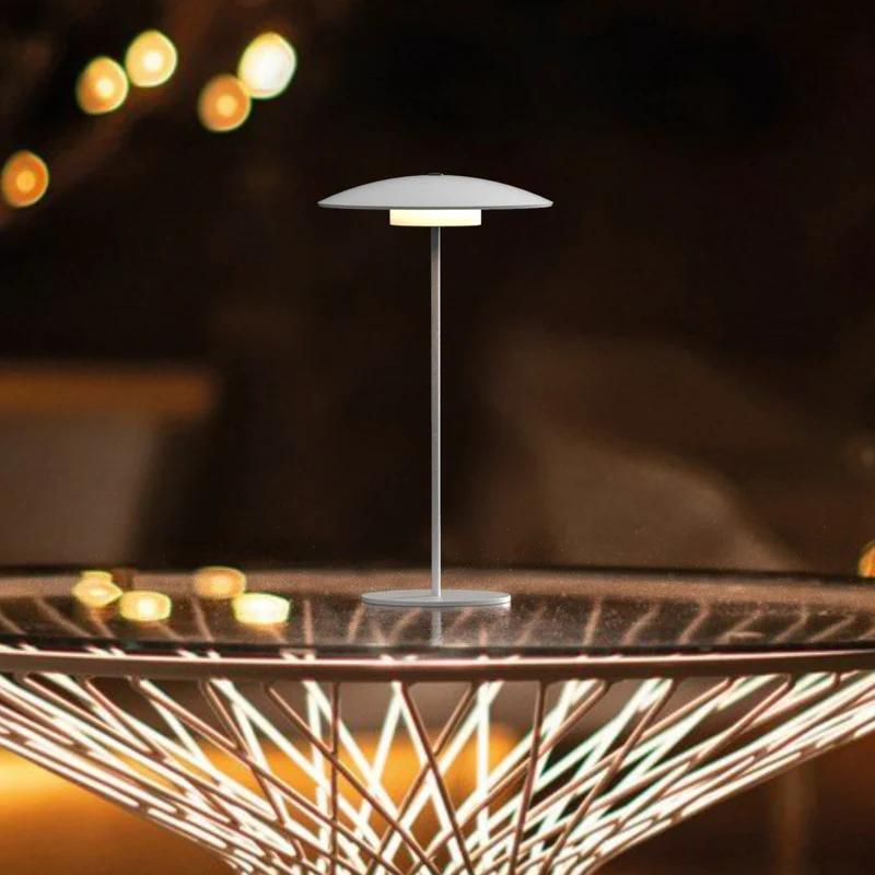 Lampe de table LED MALIA blanche