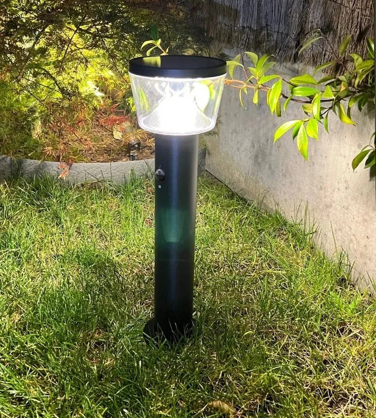 Borne solaire extérieure LED DUBLIN noire avec détecteur - 3 modes d'éclairages 100 à 1000 lumens