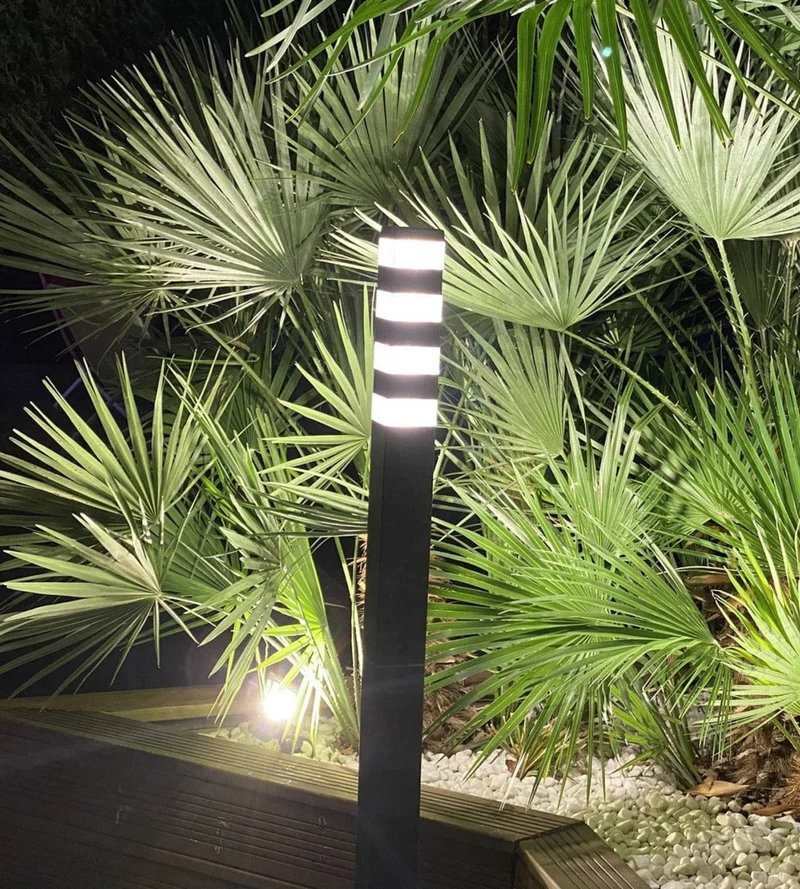 Lampadaire LED Pyramide 2000 lumens blanc neutre - 64 leds - Hauteur 2 mètres - Modulable