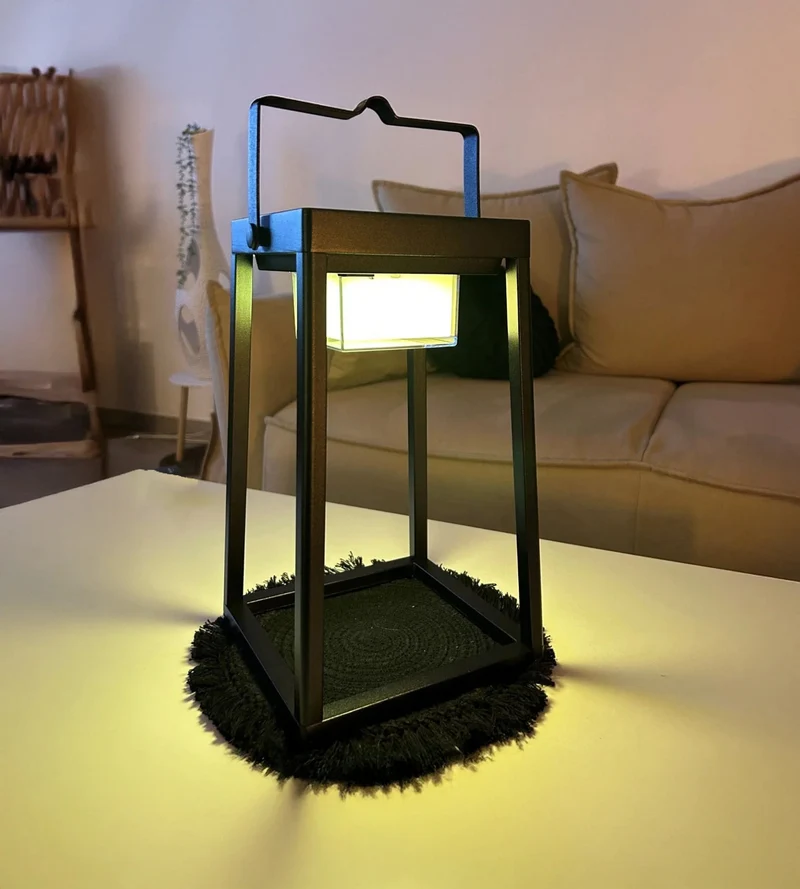 Lanterne solaire LED EVADE noire - RGB+CCT - Pilotable avec smartphone - Intérieur & Extérieur