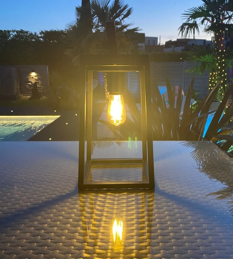 Lanterne solaire LED FAIRY noire - Ampoule E27 incluse