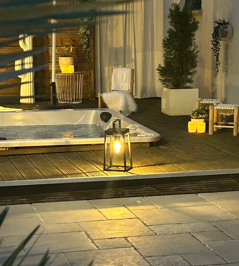 Lanterne solaire LED FAIRY noire - Ampoule E27 incluse