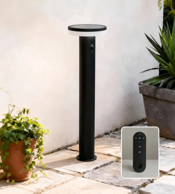 Borne solaire extérieure LED ALTO+ télécommandable avec détecteur - 3 modes d'éclairage 150 à 1000 lumens