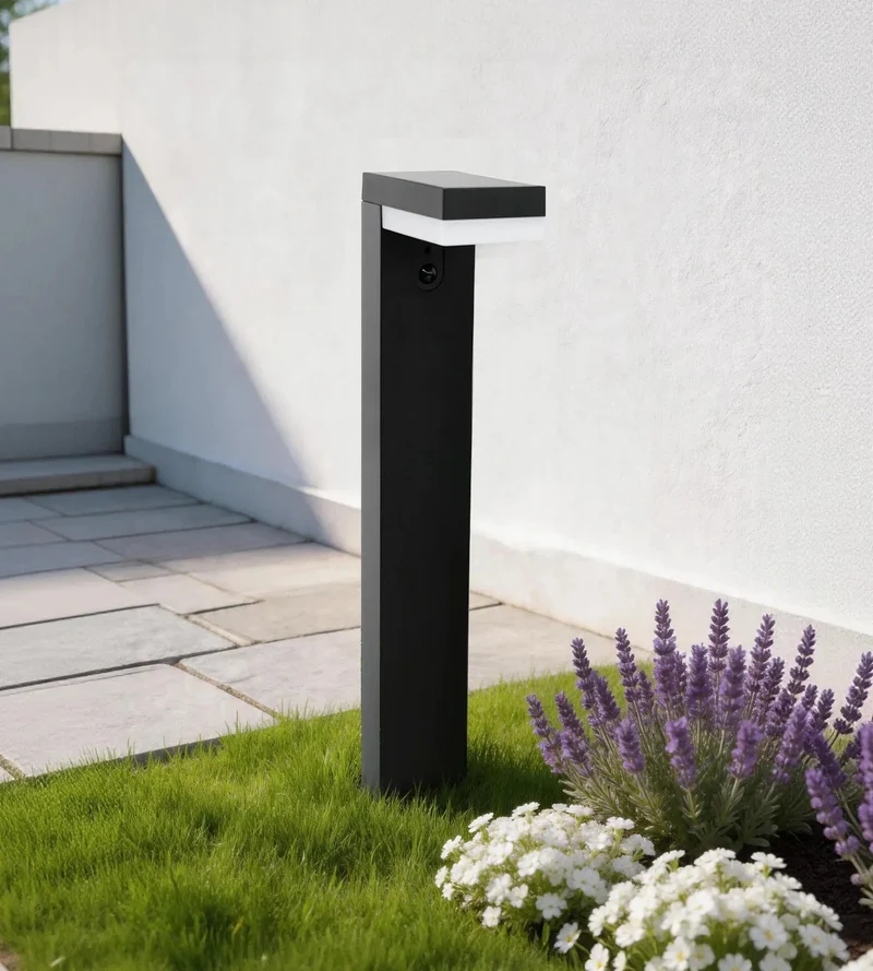 Borne solaire extérieure LED VENUS noire 70 cm avec détecteur - 3 modes d'éclairage 100 à 1000 lumens