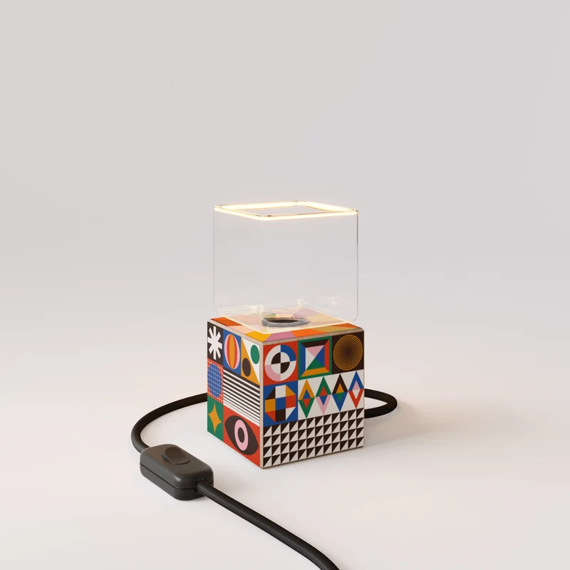 Lampe de table Cubetto avec ampoule Ghost - PosterLad