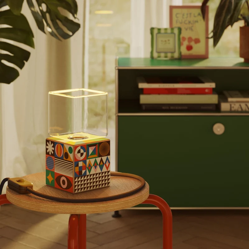 Lampe de table Cubetto avec ampoule Ghost - PosterLad