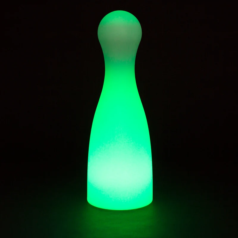 LAMPE EN FORME DE QUILLE POL