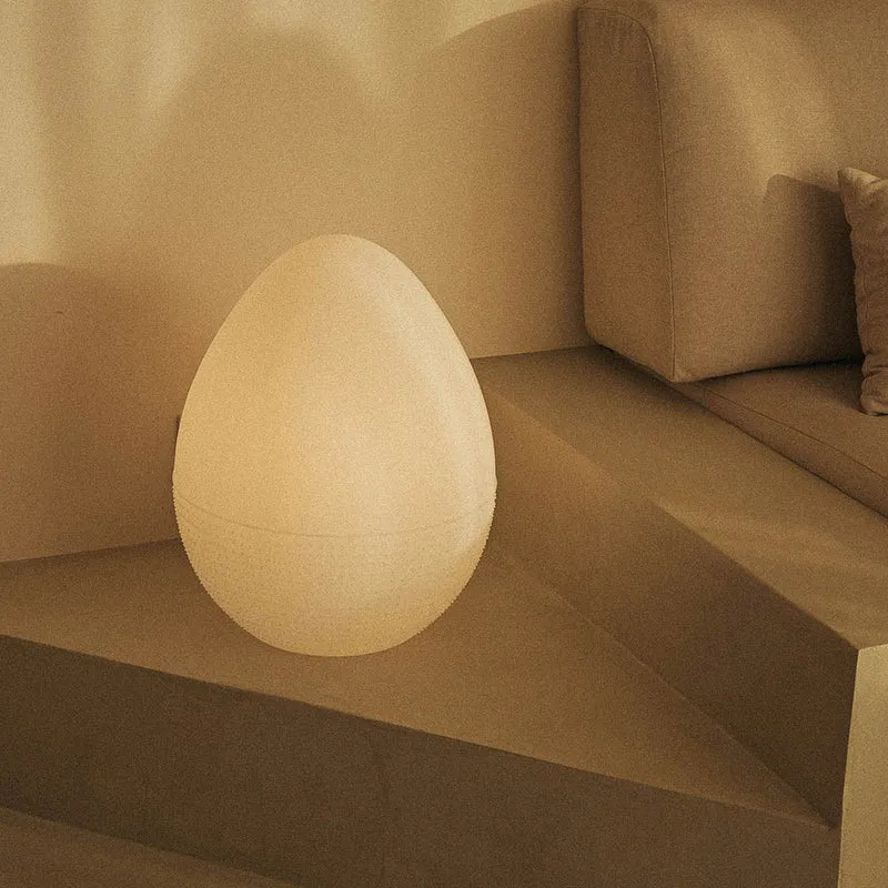 LAMPE EN FORME D'ŒUF OVO