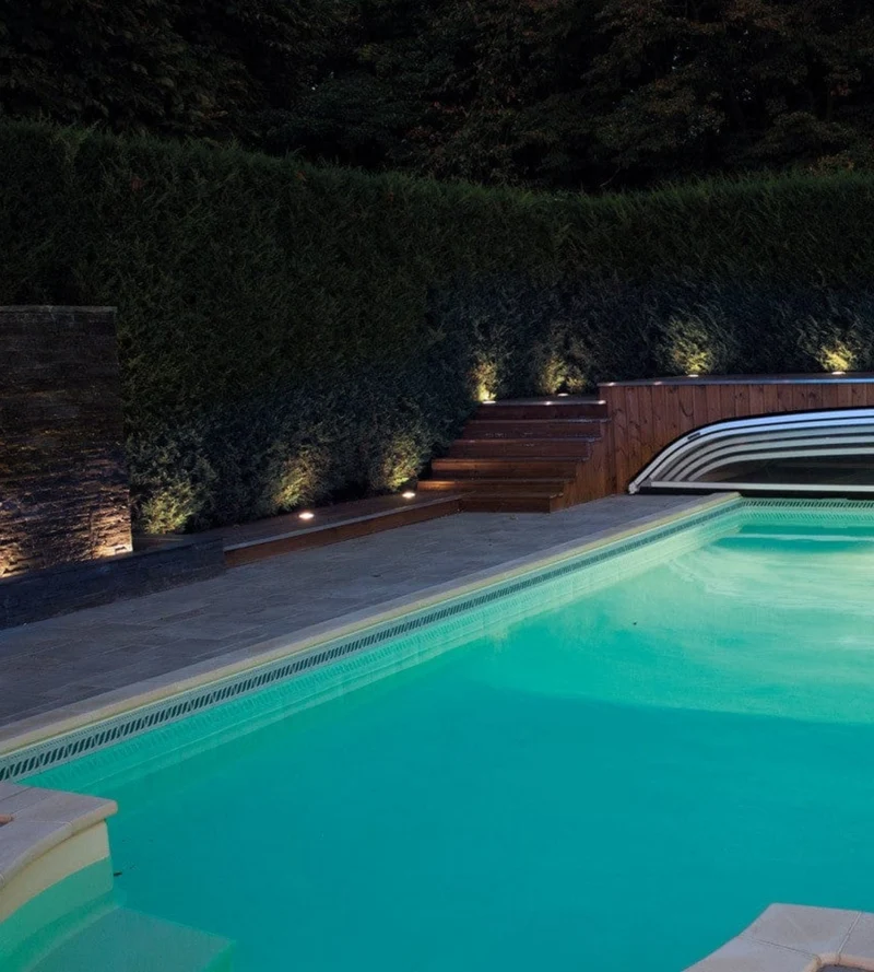 Spot encastrable leds integrées abords piscine diamètre 10 cm - 12V - 500 lumens