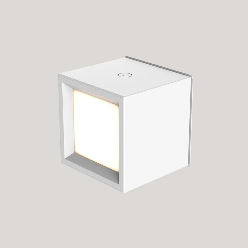Lampe murale carré à batterie pour l'intérieur BOX 8