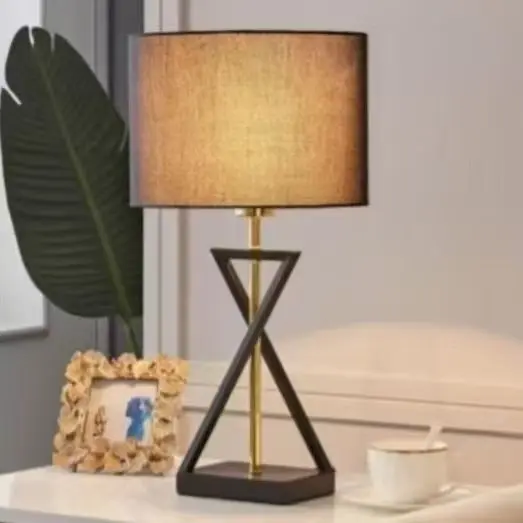 Lampadaire Noir Style Moderne