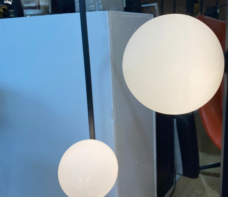 Lampadaire de salon EXPOSITION- Angola