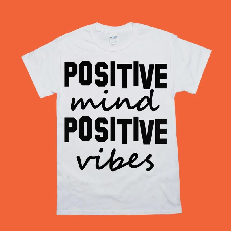Esprit positif Vibes positives | T-shirt de yoga noir et blanc, T-shirt pour hommes, T-shirt pour femmes, Yoga, Motivation