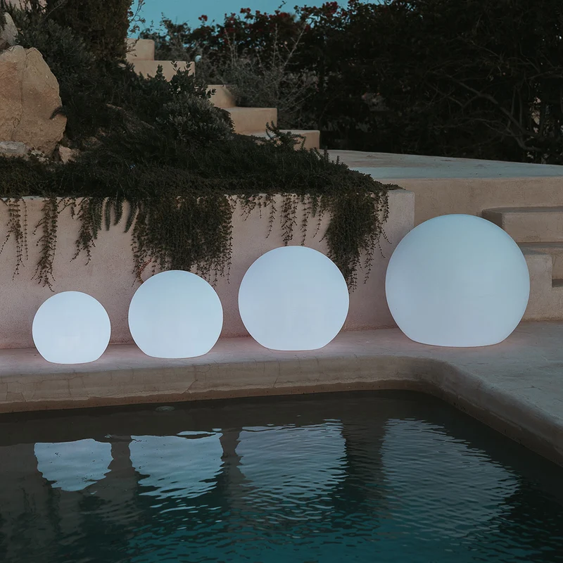LAMPE SPHÉRIQUE LUMINEUX SOLAIRE BULY