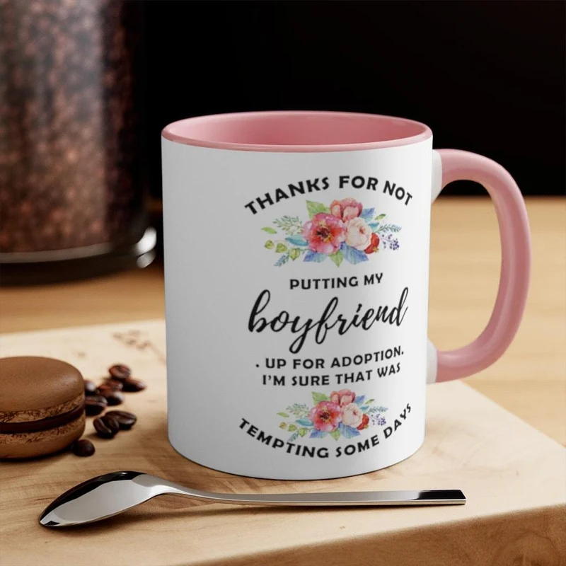 Merci de ne pas avoir mis mon petit ami en adoption Tasses d’accent, tasse de Noël, tasse à café, cadeau de maman, cadeau de fête des mères, tasse d’accent