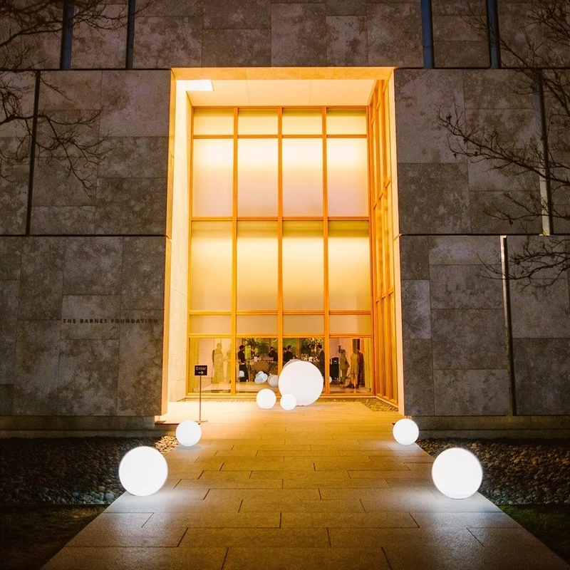 Slide Design Globo Indoor Table Lamp
