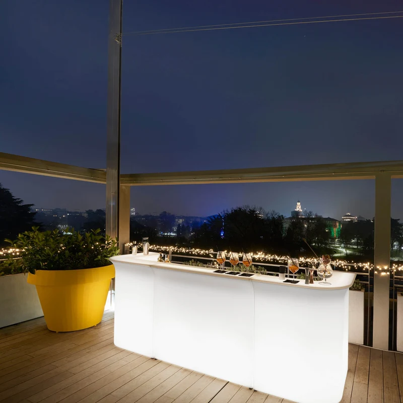 Slide Design Break Line Bar Counter