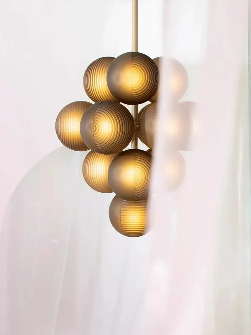 Lustre Blanc en Grappe de Raisins - Style Rétro