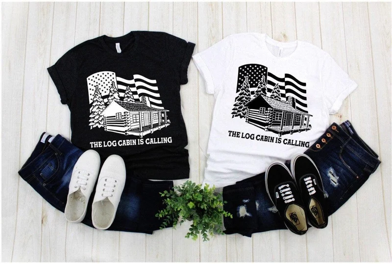 Log Cabin appelle des T-shirts de drapeau américain, papa amoureux de Naturer, chemise de fièvre de cabine, escalade, randonnée, camping, plein air, tees drôles
