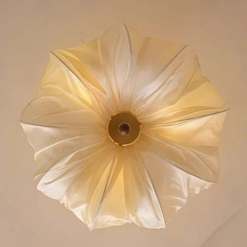 Plafonnier bois et tissu pour salon