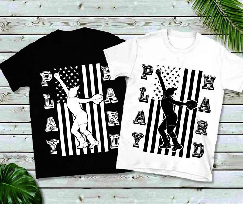 Jouez dur | Balle-molle féminine | Tee-shirt drapeau américain, chemises de softball - Chemises de fans de softball - T-shirts de softball