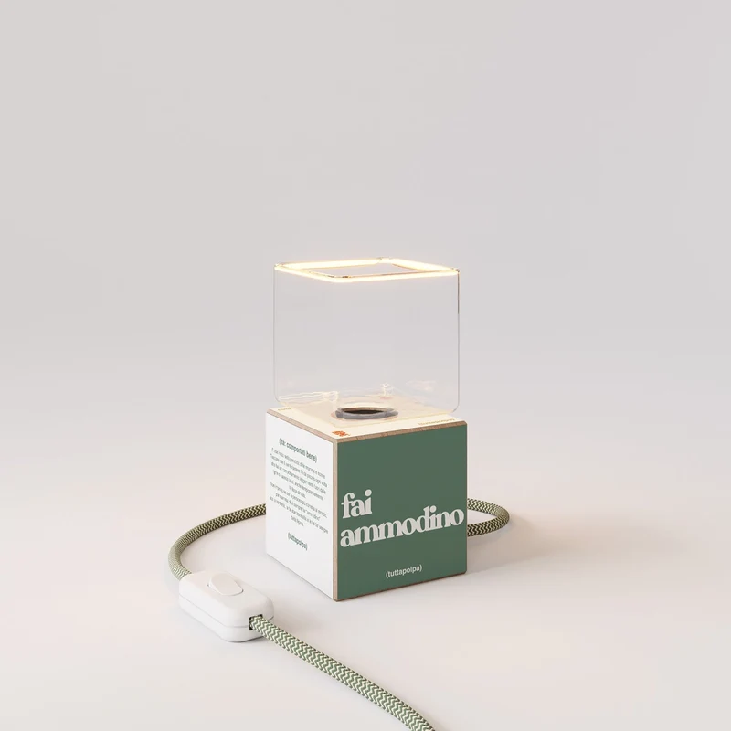 Lampe de table Cubetto « Fai ammodino » avec ampoule Ghost - Tuttapolpa