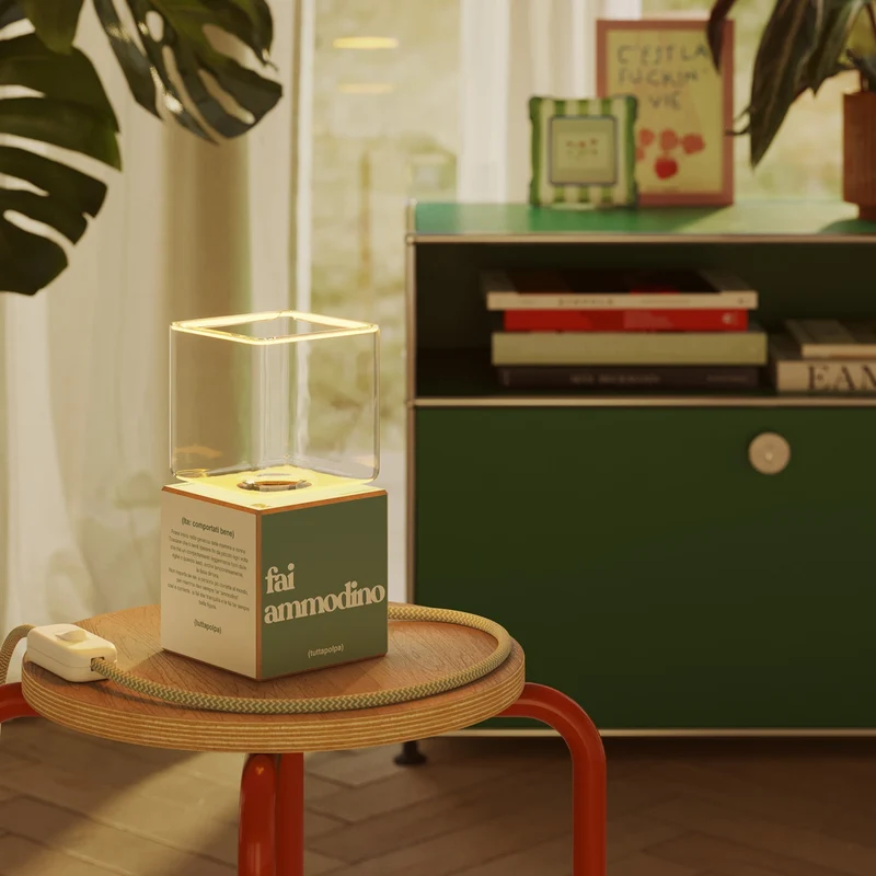 Lampe de table Cubetto « Fai ammodino » avec ampoule Ghost - Tuttapolpa