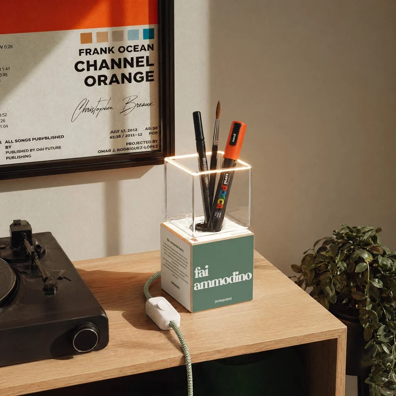 Lampe de table Cubetto « Fai ammodino » avec ampoule Ghost - Tuttapolpa