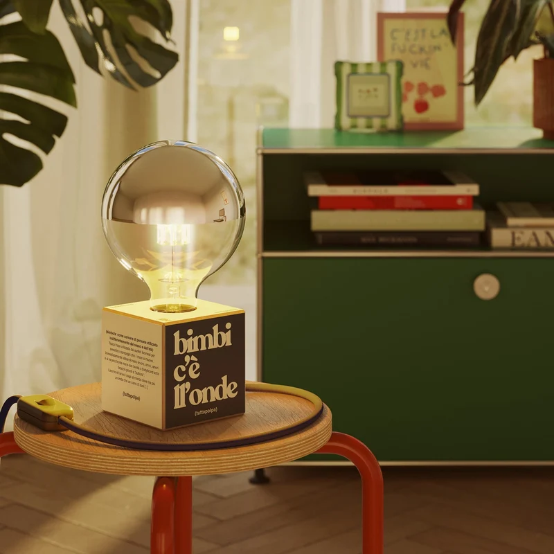 Lampe de table Cubetto « Bimbi c’è l’onde » avec ampoule globe demi-sphère argentée - Tuttapolpa