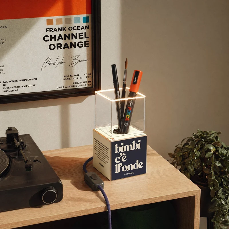 Lampe de table Cubetto « Bimbi c’è l’onde » avec ampoule Ghost - Tuttapolpa
