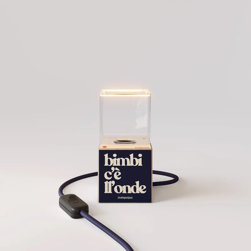 Lampe de table Cubetto « Bimbi c’è l’onde » avec ampoule Ghost - Tuttapolpa