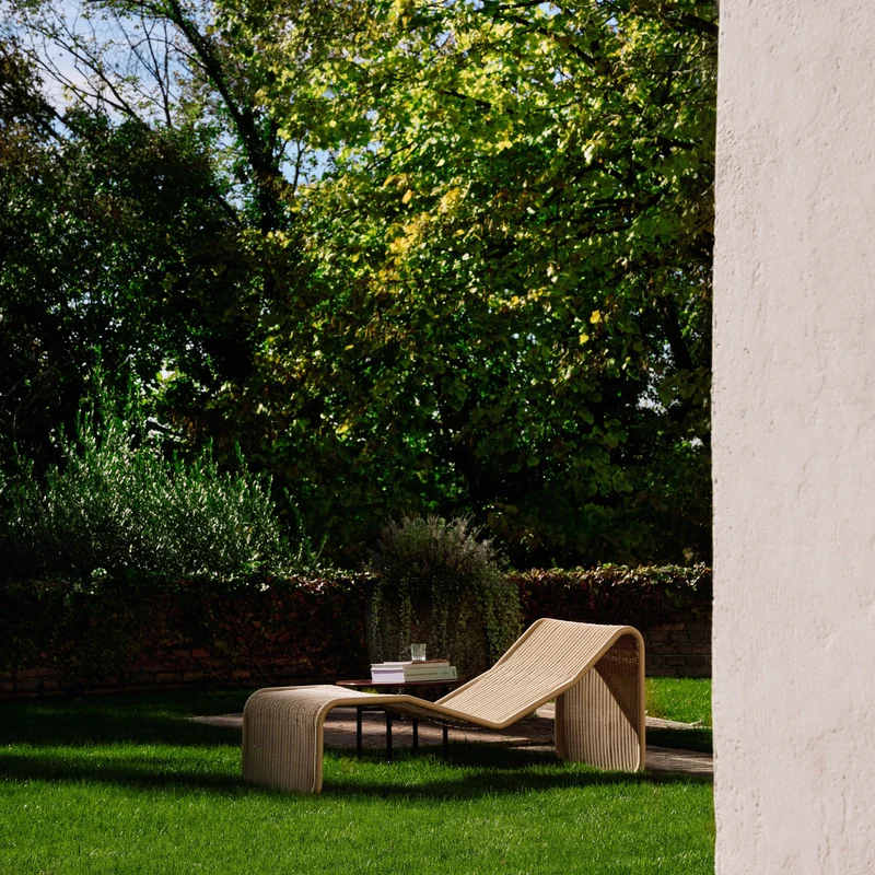 Gubi P3S Outdoor Chaise Longue
