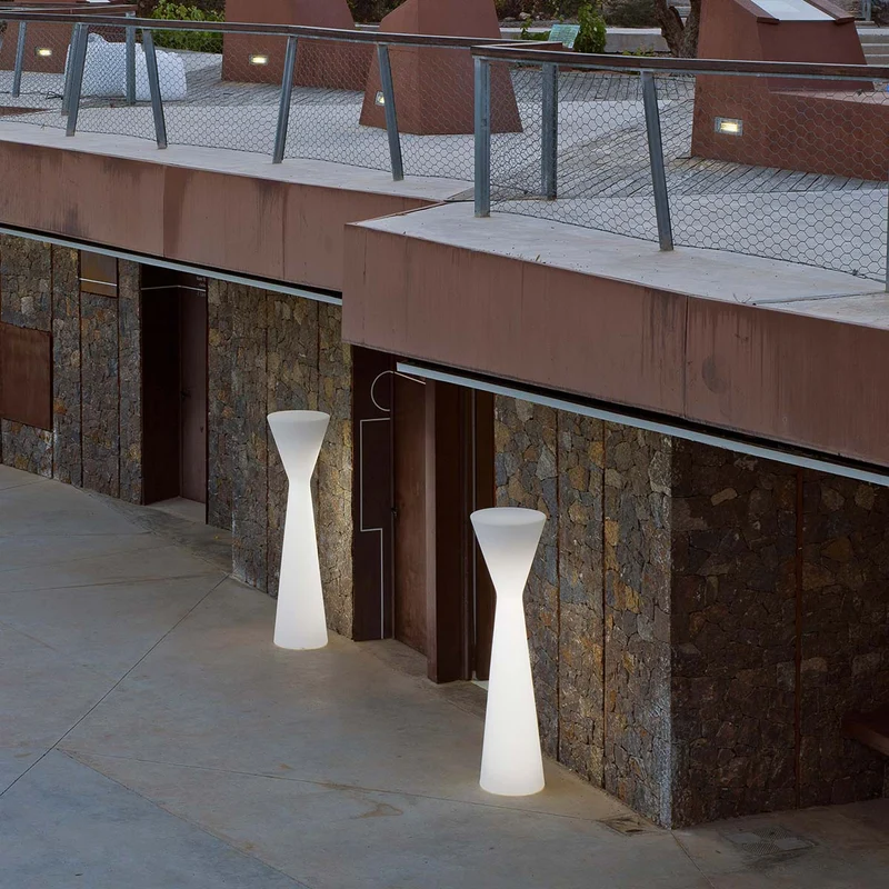 LAMPADAIRE KONIKA