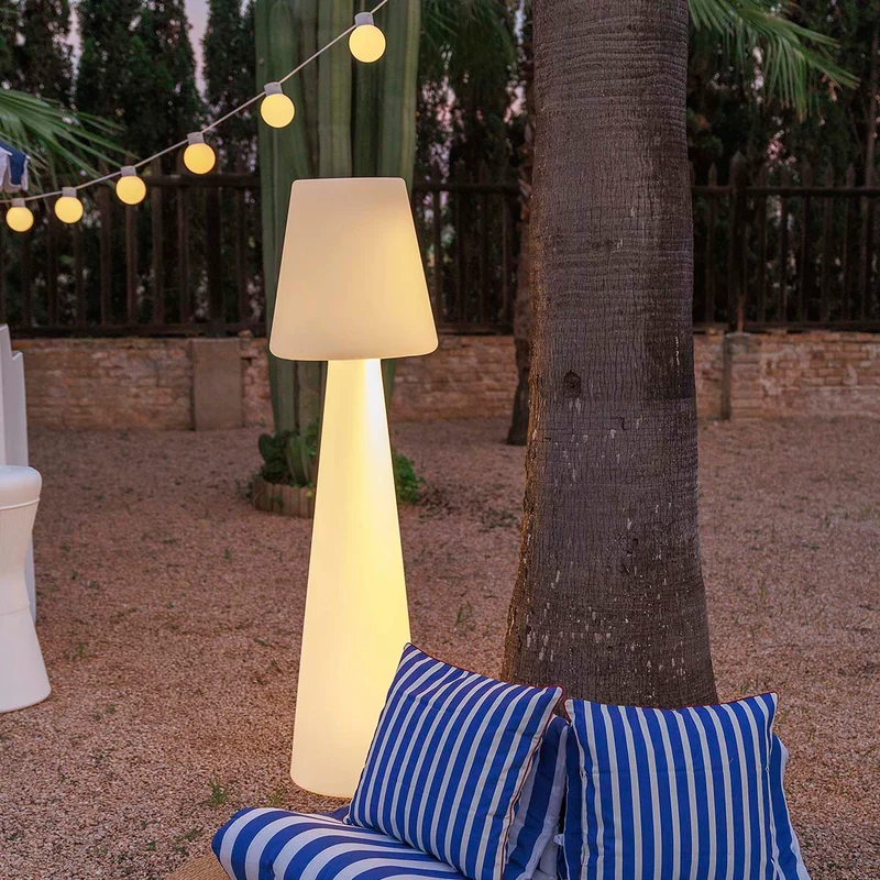 LAMPADAIRE LOLA 165