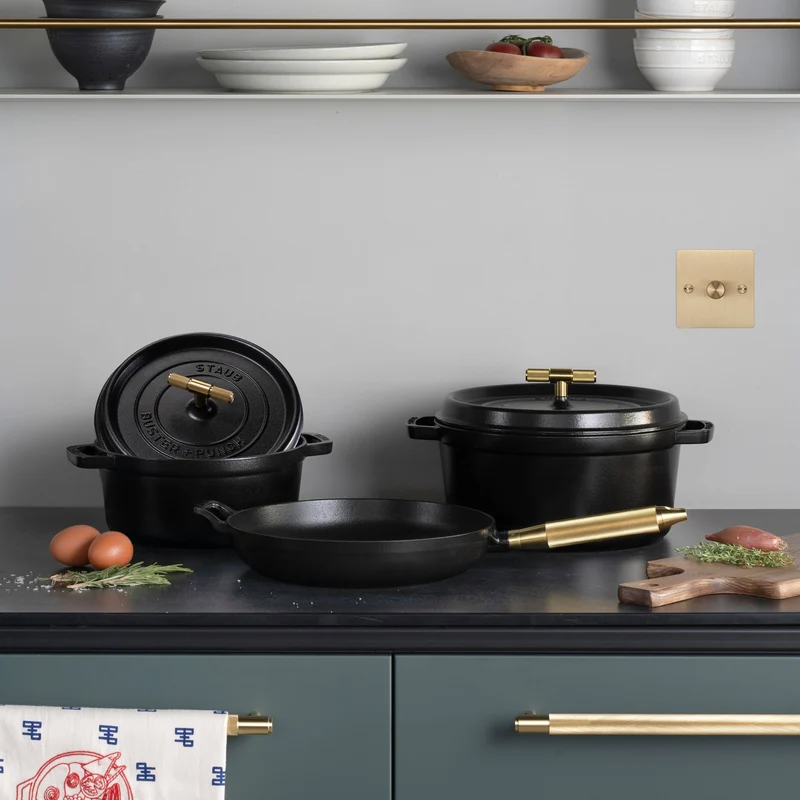 Buster + Punch Staub Cocotte Cross