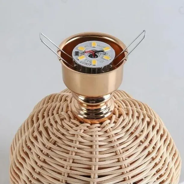 Lampe de Chevet Fleurie en Rotin