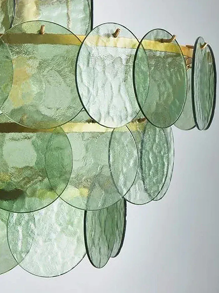 Lustre en écailles rouge en verre au style rétro