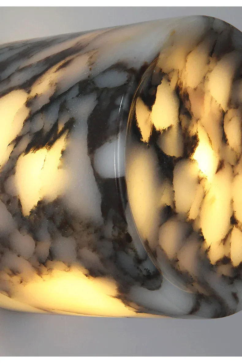 Petit luminaire mural design au style italien moderne