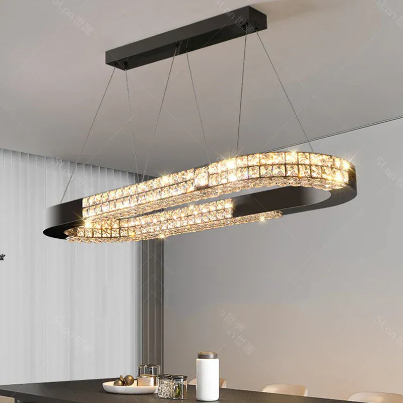 Grand lustre long en verre design pour salle a manger