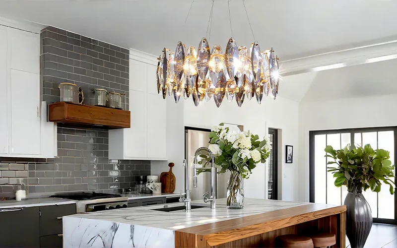 Lustre en verre et cristal haut de gamme
