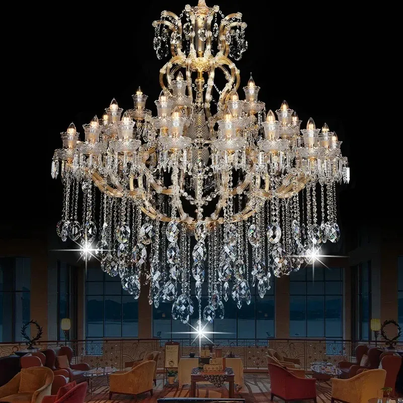 Chandelier au style romain à pampilles - Style luxe italien