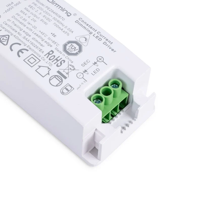 Driver LED dimmable TRIAC 2-6V DC - 700mA - 4,2W